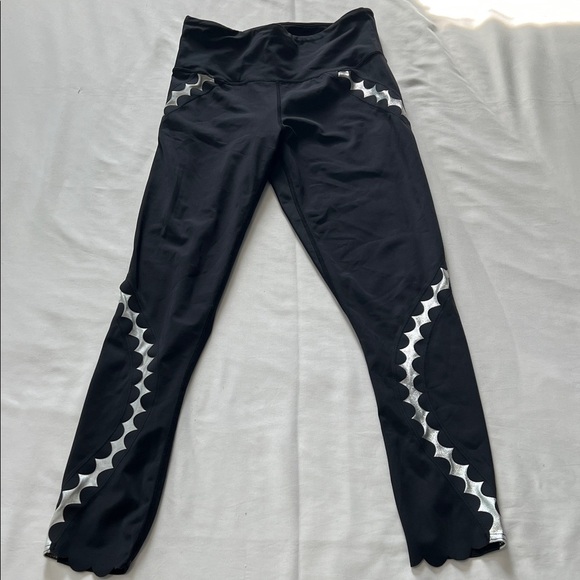 Urban Savage Black/Silver Scalloped Leggings - Picture 1 of 4